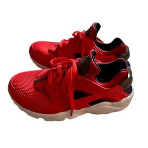 Nike Air Huarache Run Habanero Red Sneakers Tennis Shoes Size 9.5